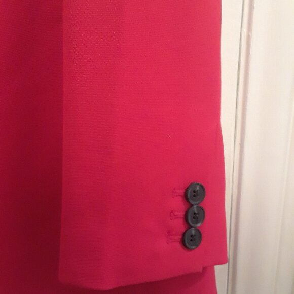 Red Jacket - Picture 6 of 12